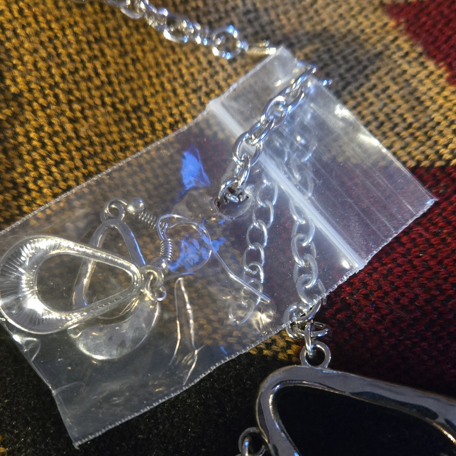 Silver Tone Statement Bib Collar Necklace Cable Chain Teardrop Links Lobster