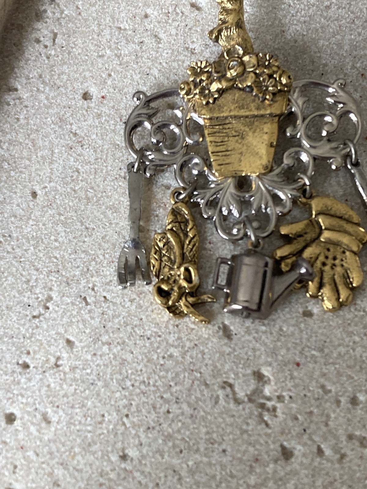 Vintage Gardening Bunny Flower Pot Dangle Charm Brooch Pin Mixed Metal