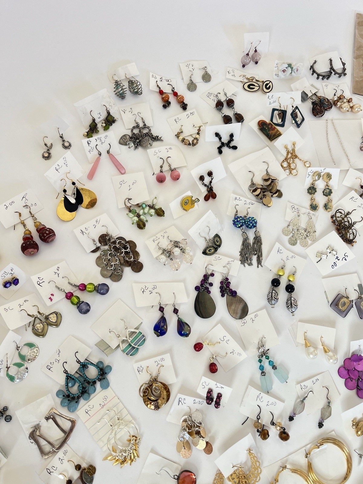 Mixed Fashion Jewelry Lot Mostly Earrings – 300+ Pairs – 5lbs