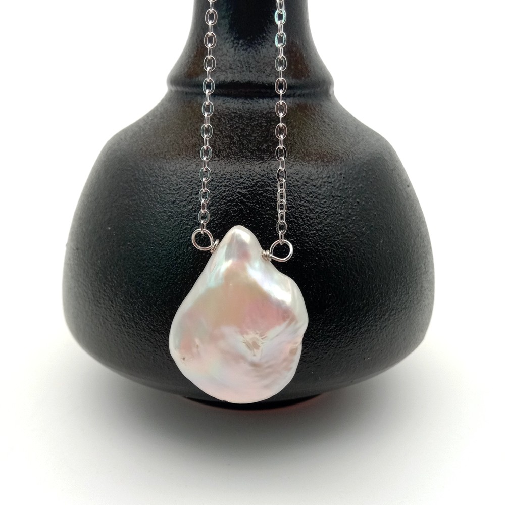 17.25″ White Coin Pearl White Gold Plated Chain necklace.