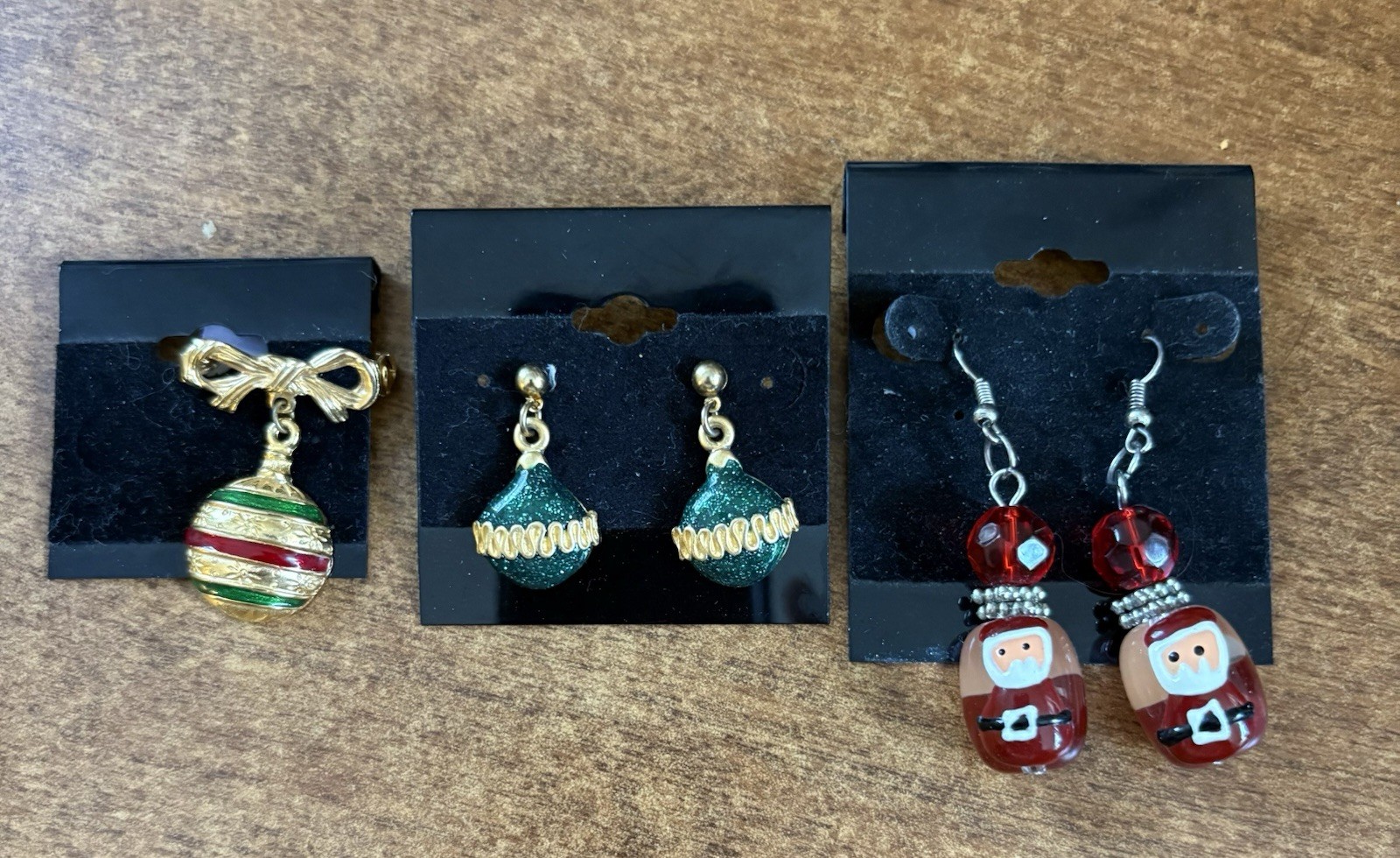 LOT 3 CHRISTMAS EARRINGS & Pin!! HANDPAINTED Santa And Ornaments!