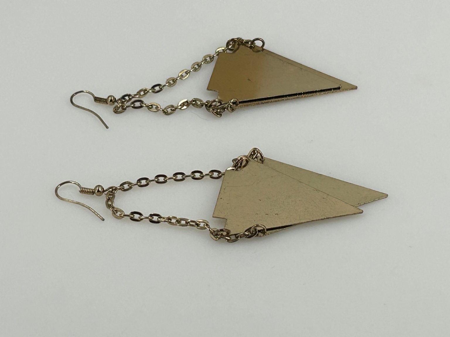 Vintage Geometric Triangle Dangle Hook Earrings Gold Tone Chain 3.5in Drop