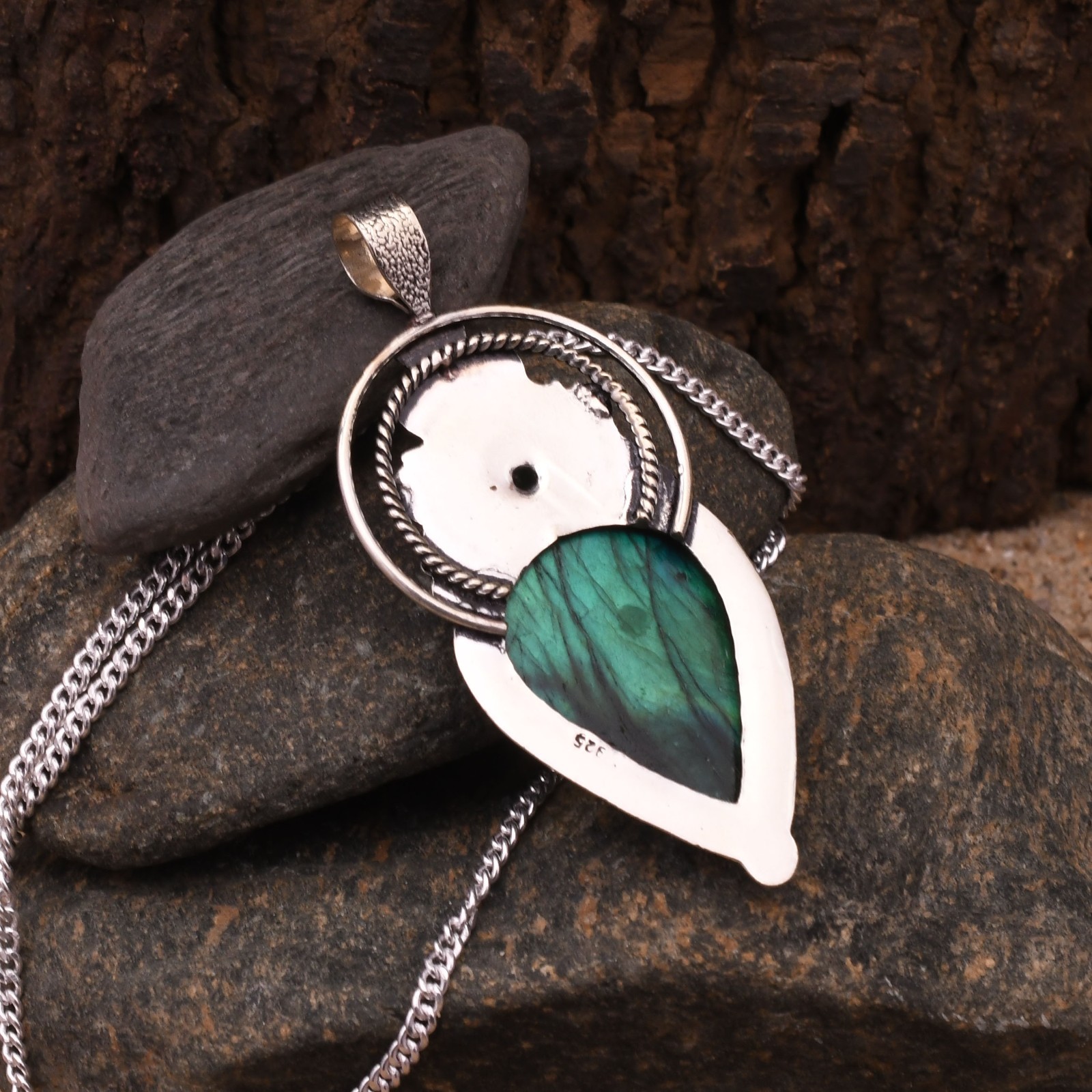 Green Labradorite Gemstone 925 Sterling Silver Pendant Approx – 1.77″