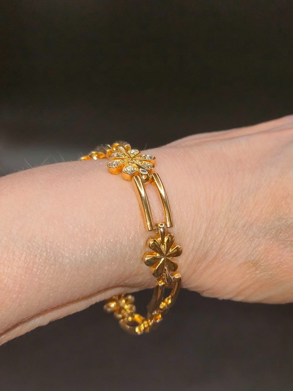 Gold-Tone Floral Crystal Link Bracelet Vintage Style Elegant 18 cm