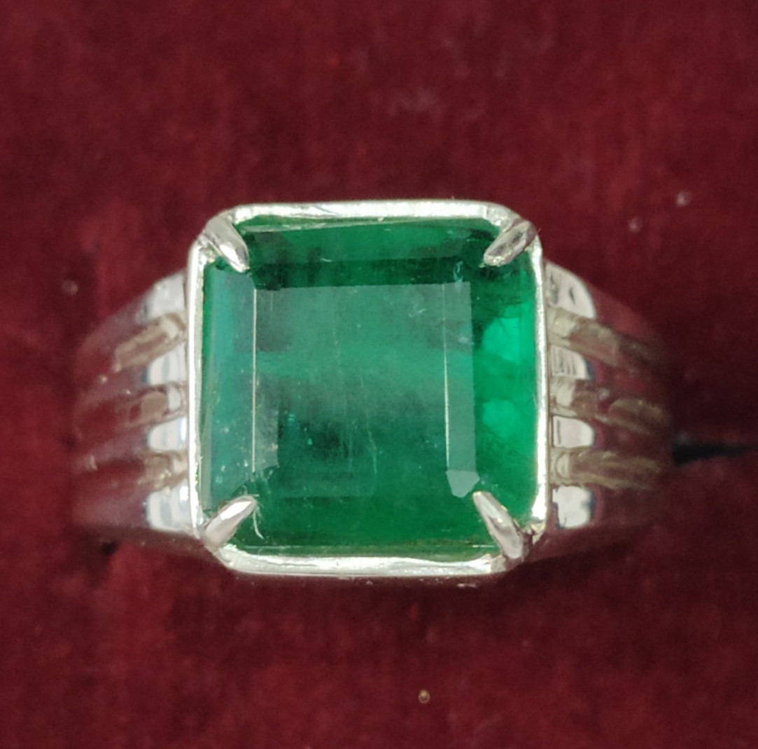 Natural Emerald Ring 925 Sterling Silver Handmade Green Stone Engagement Band