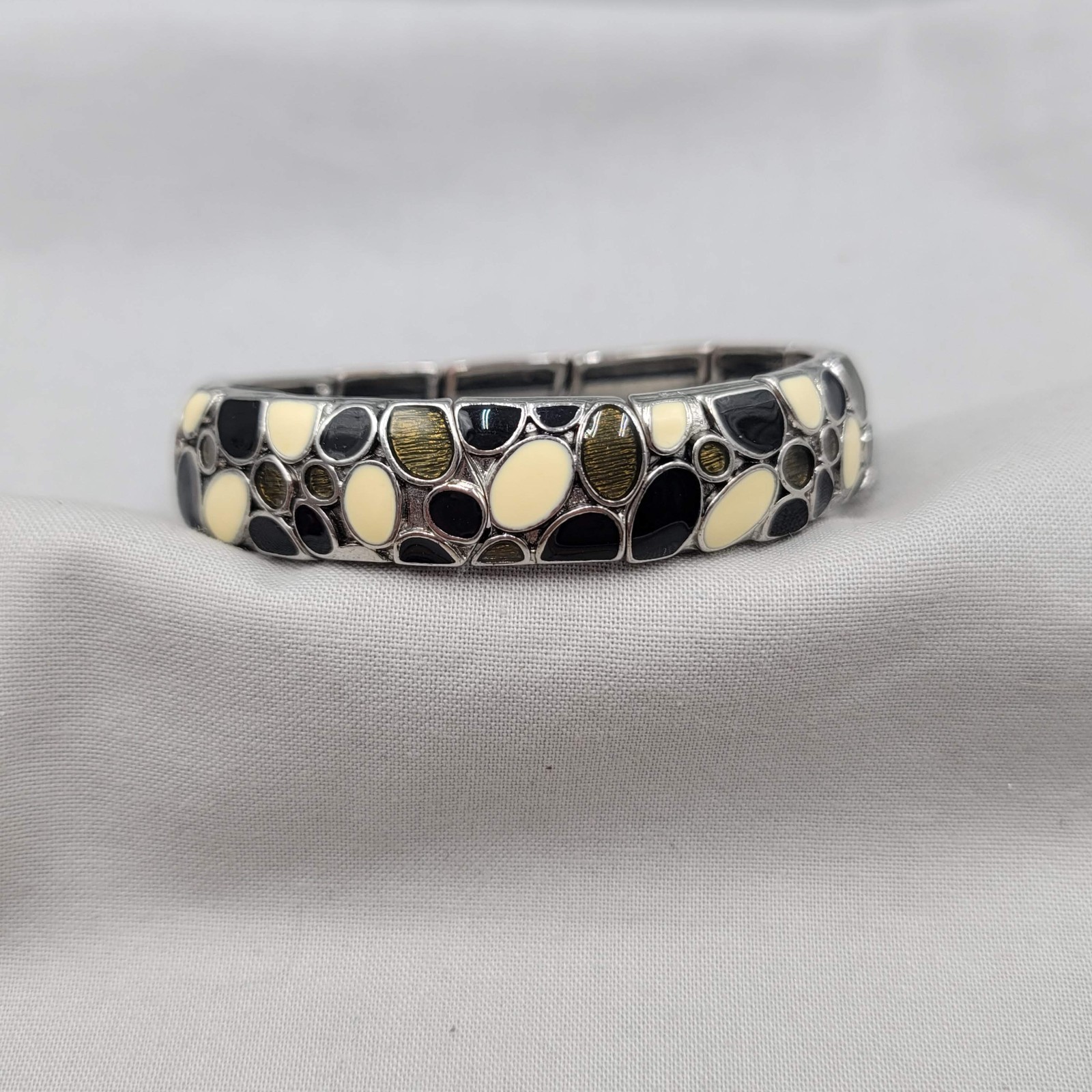 Black Green Cream Enamel Bracelet Silver tone Elastic 7″