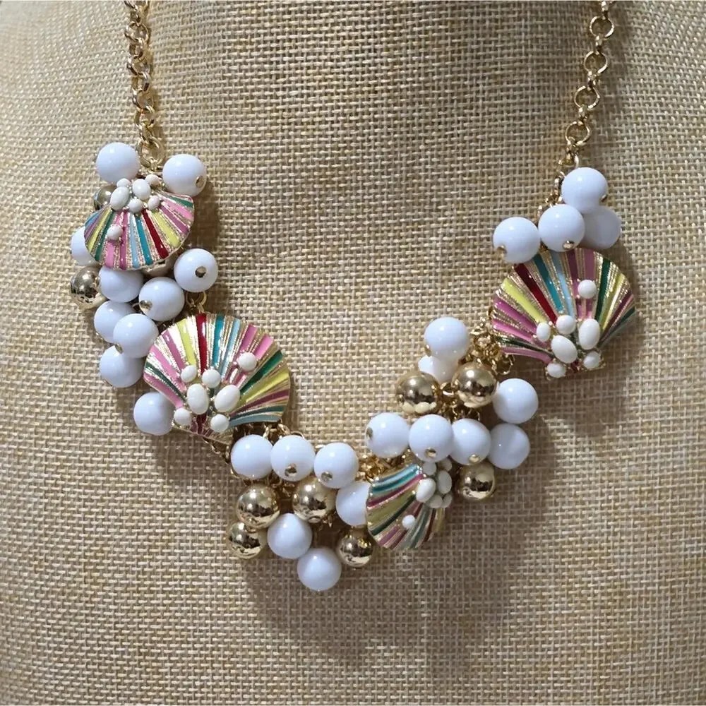 Talbots Multicolor Seashell Charm Beaded Gold Tone Statement Necklace Bib OS
