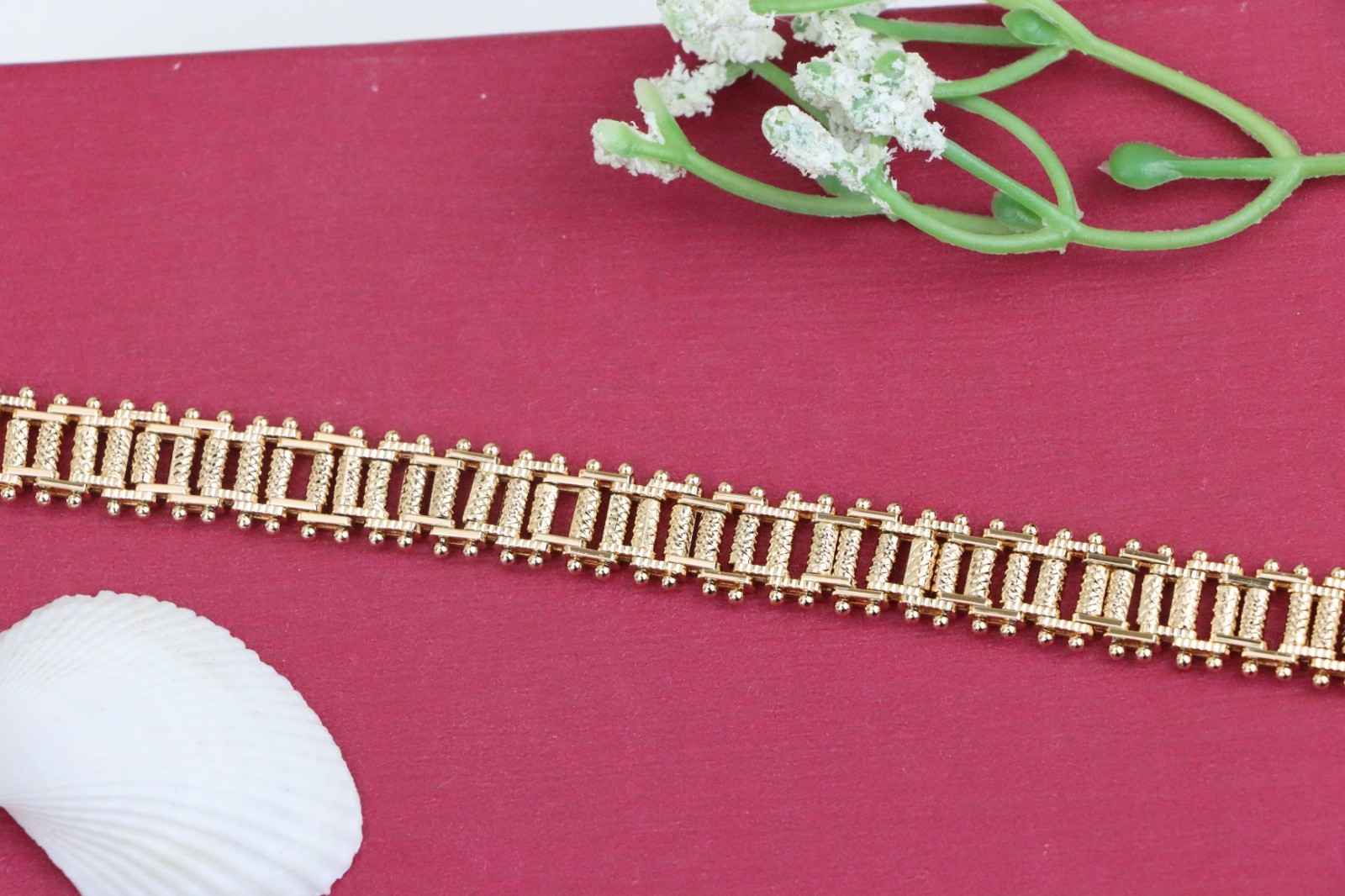 Rose Gold Textured Chain Bracelet in High-Polish Finish, XPBL1146