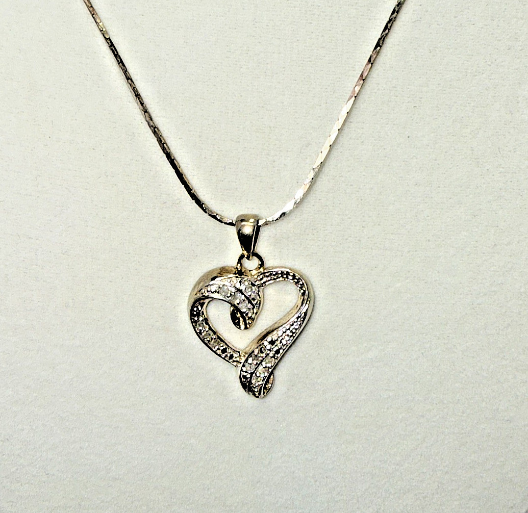 EAS Signed 925 Sterling Silver Open Swirl Heart Pendant Necklace Singapore Chain