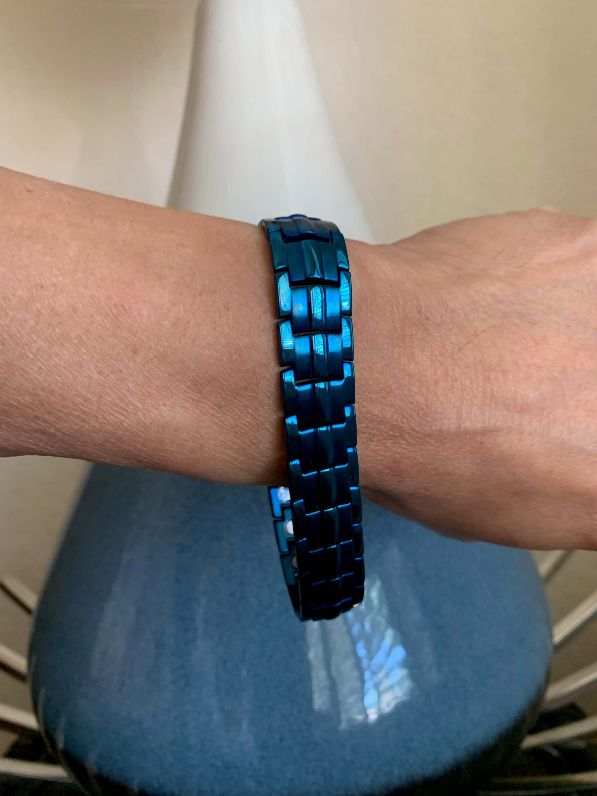 Blue Elegant Magnetic Bracelet Men Women Arthritis Pain Energy Balance Calm Joy