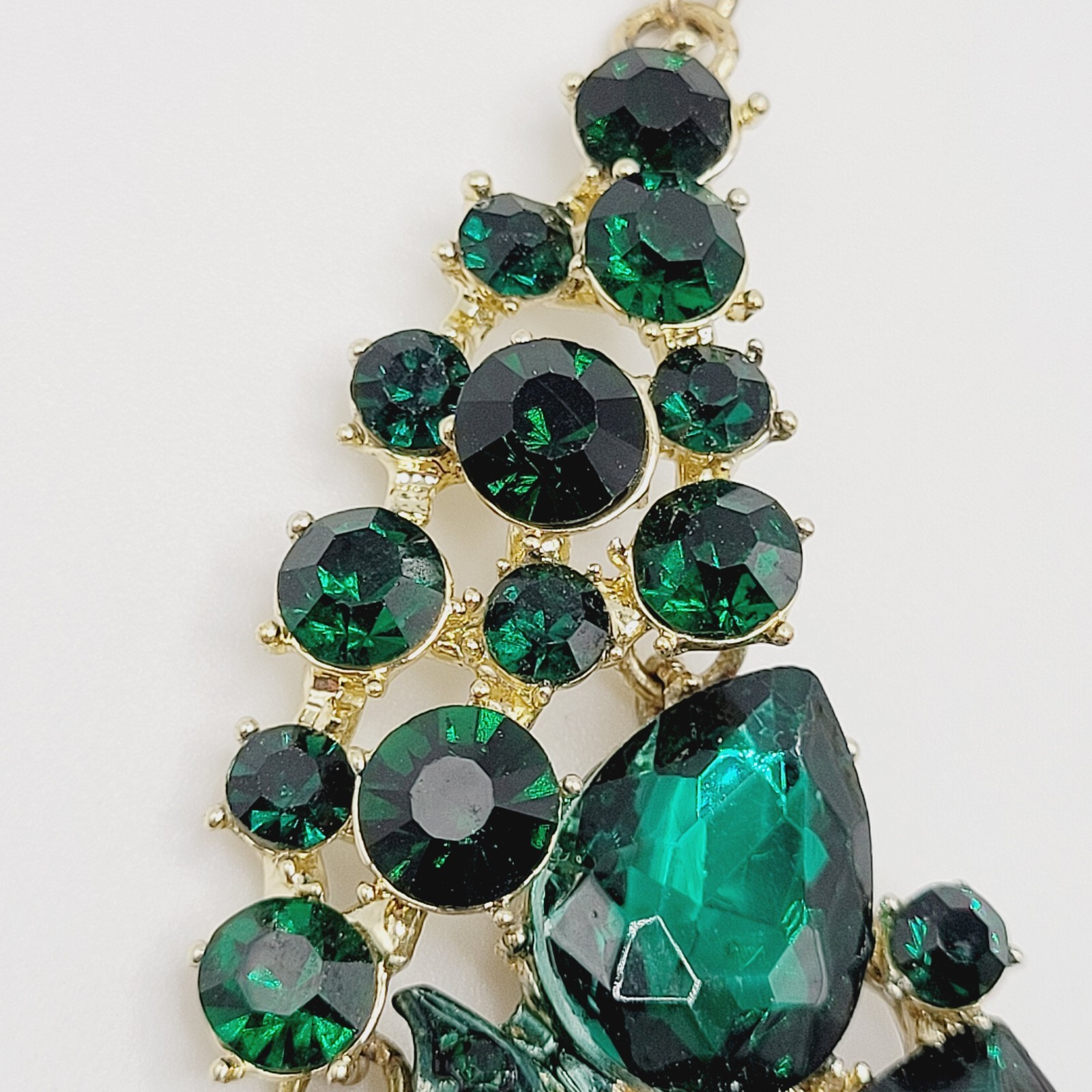 Christina Collection Green Faceted Glass Rhinestone Gold Tone Formal Necklace