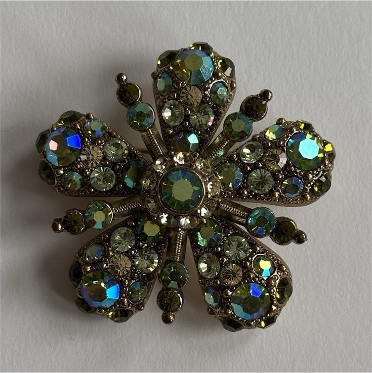 90s vintage D’Orlan Signed Flower Brooch Pin Gold Tone Green Round Rhinestone