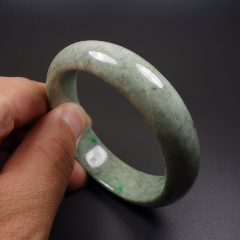 59mm Certified Grade A 100% Natural Green Jadeite Jade Bangle Bracelet Z7021