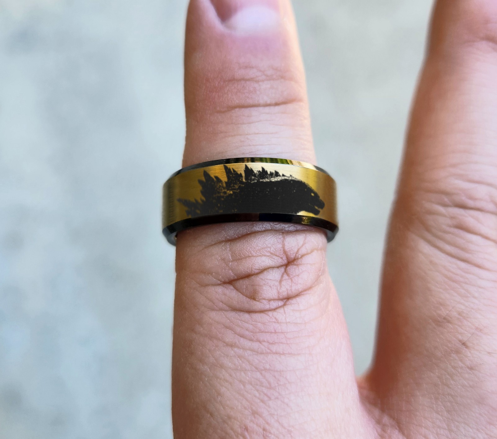 Engraved Tungsten Godzilla Silhouette Minimalist Beveled Edge Ring – 8mm