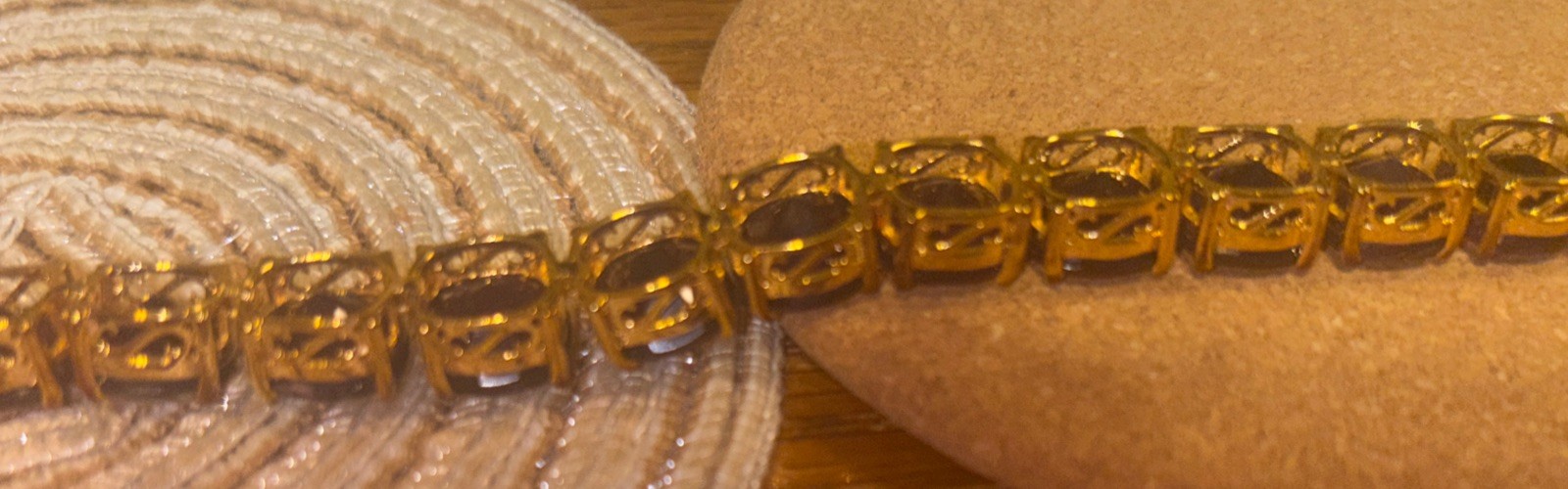 Elegant 7-Inch Gold-Tone Purple Stone Link Bracelet 925
