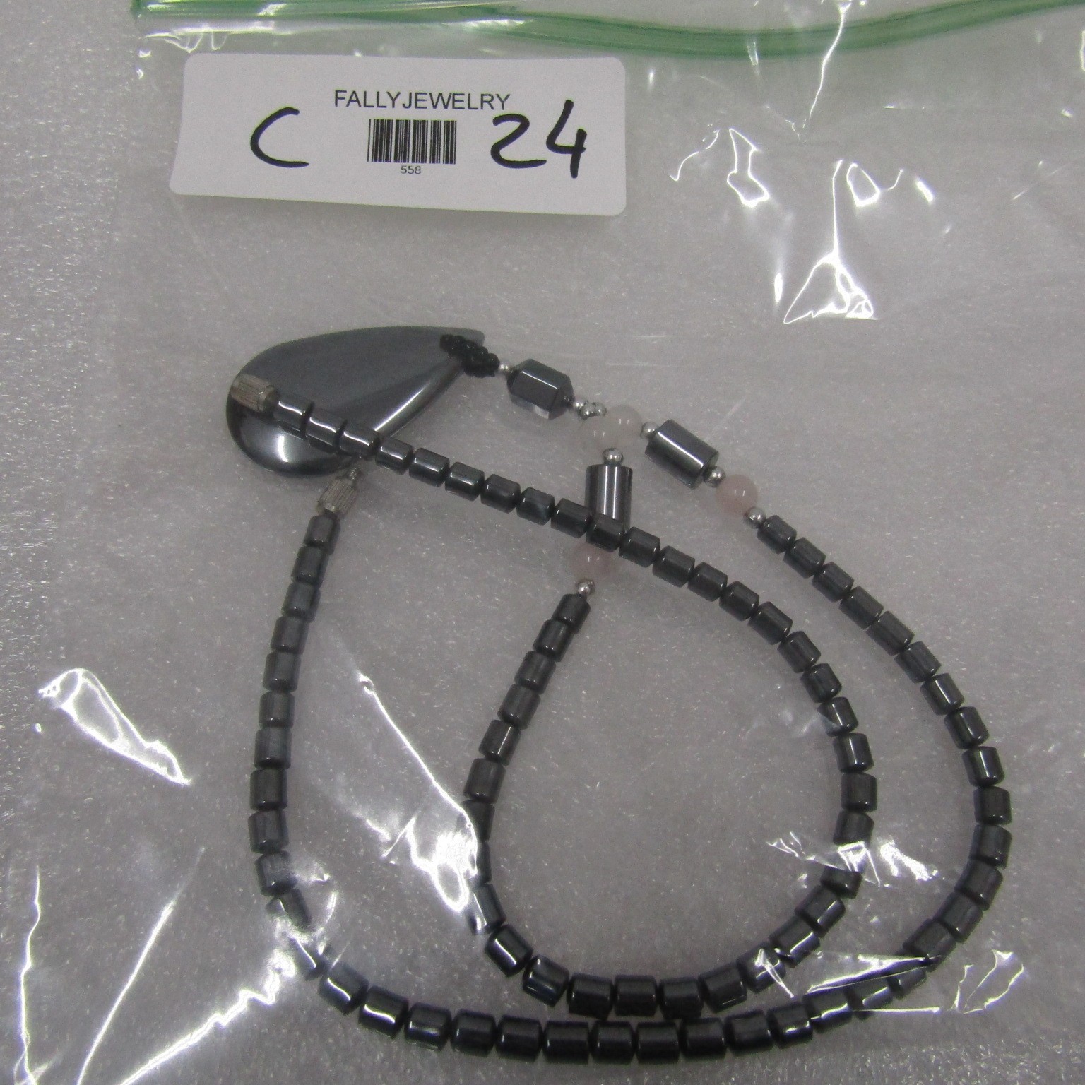 Women’s Jewelry Black Necklace Hematite Beads None Magnetic