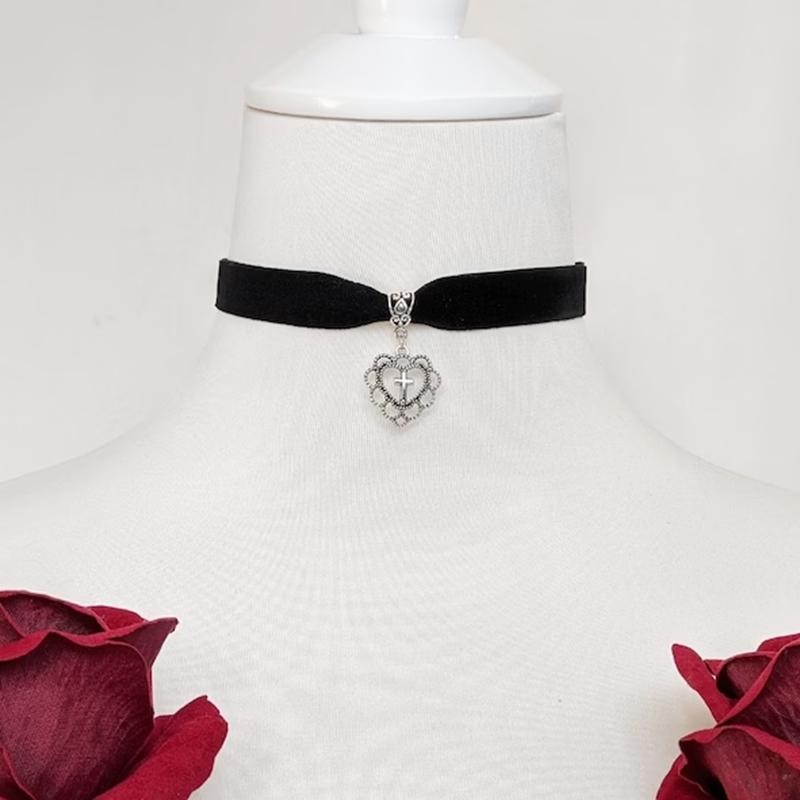 Gothic Cross Heart Charm Pendant Choker Velvet Chain Women Fashion Love Jewelry