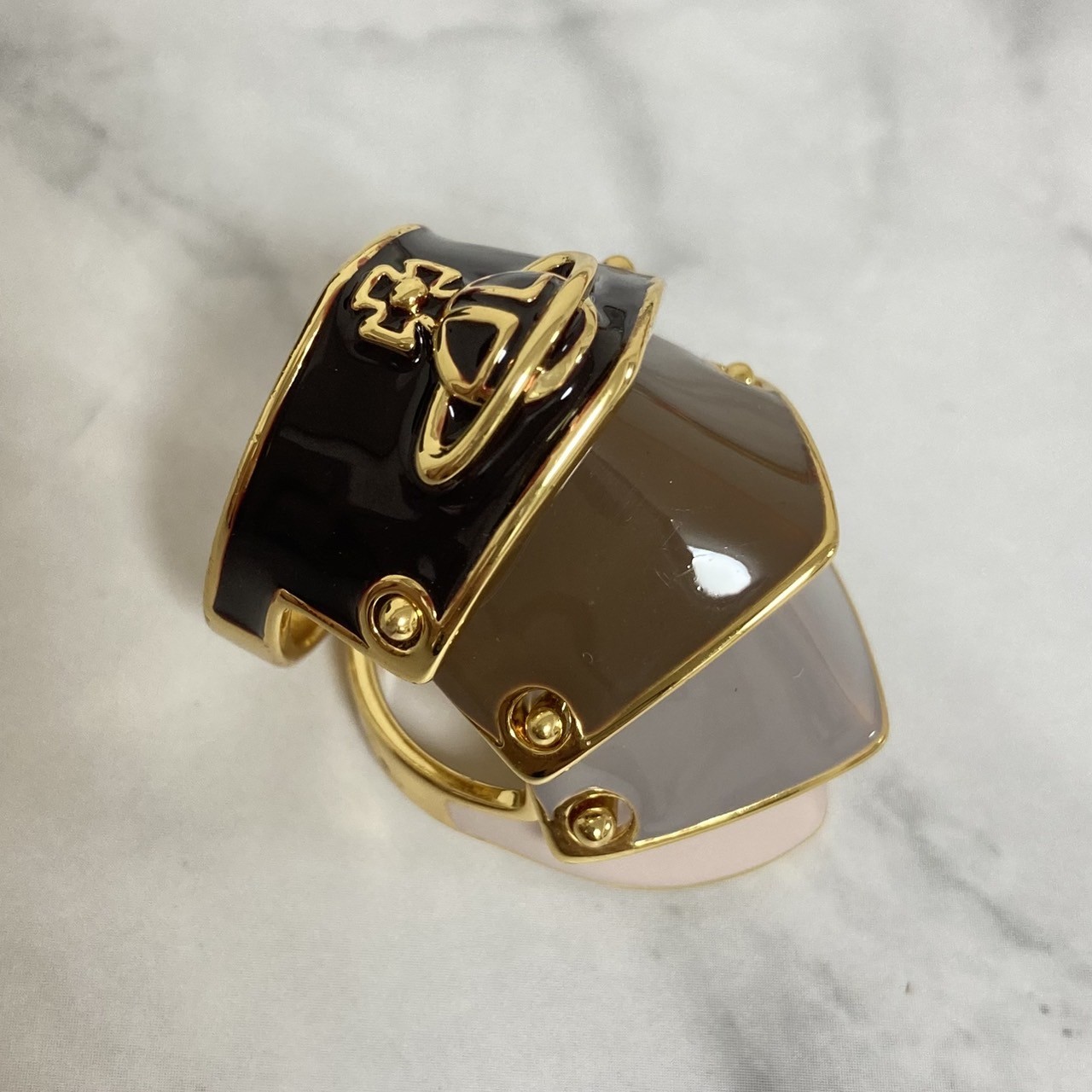 Vivienne Westwood Ring M Size 6.5-7.5 ARTEMIS Armor Gold Black w/Pouch NO BOX