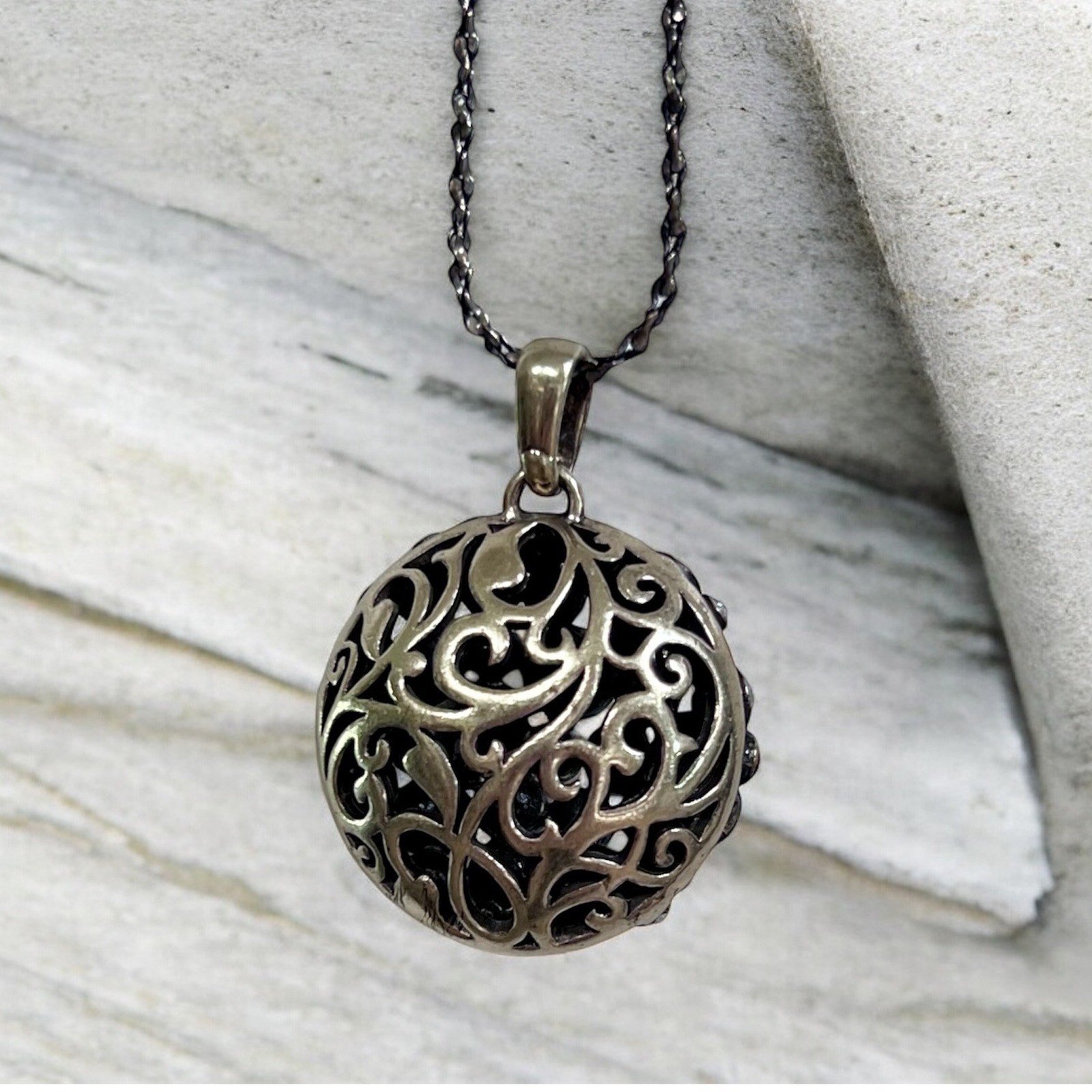 VTG Kiam Family Reversible Crystal Filigree Orb Pendant Necklace Antique Gold