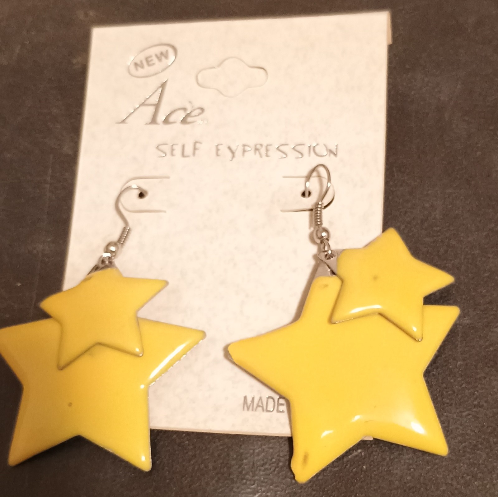 Ace Yellow Star Dangle/Drop Hook Earrings, Metal, No Stone, Fashion Costume