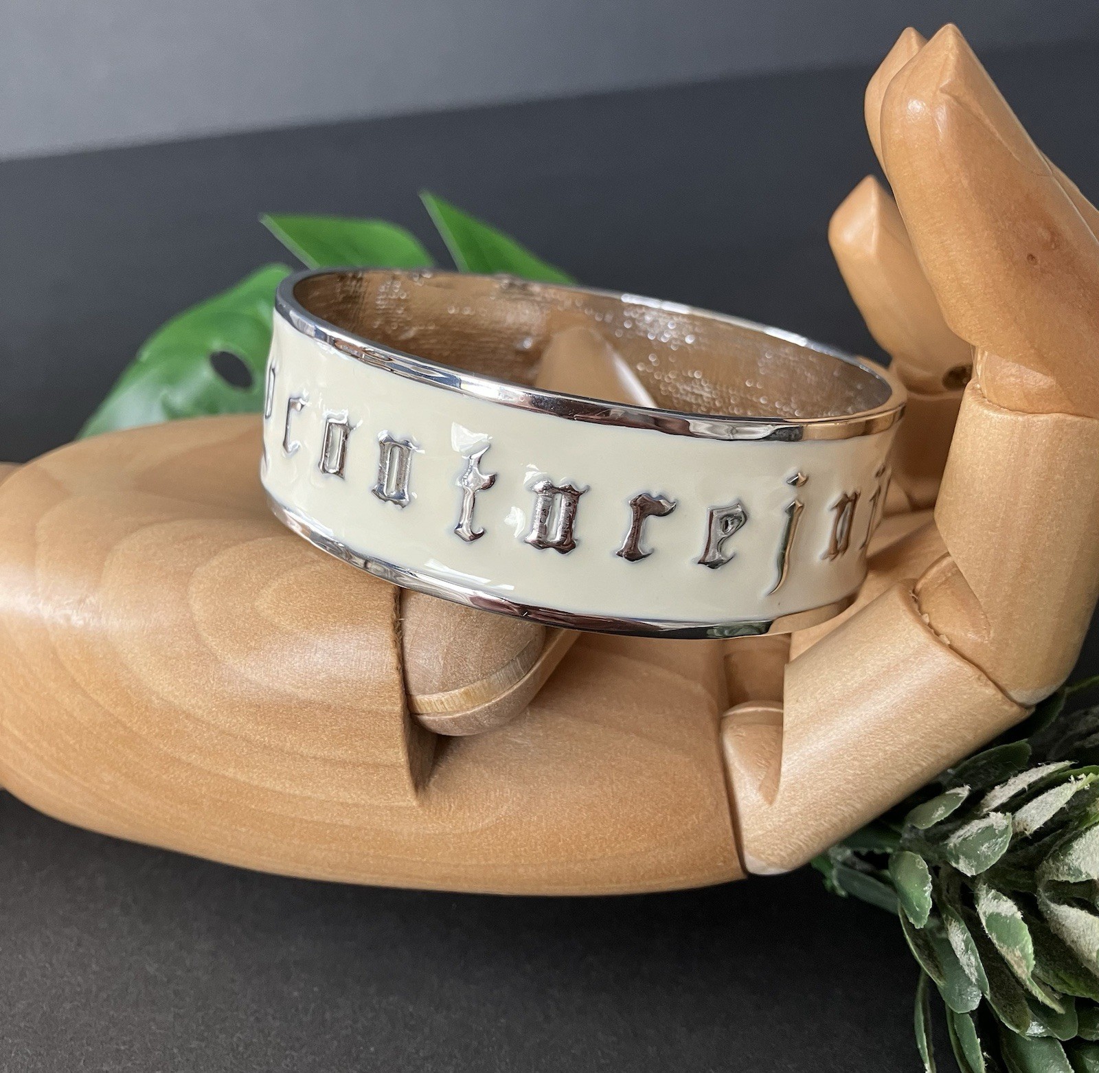 Vintage Y2K Juicy Couture Silver White/Cream Enamel Heart Bangle Bracelet