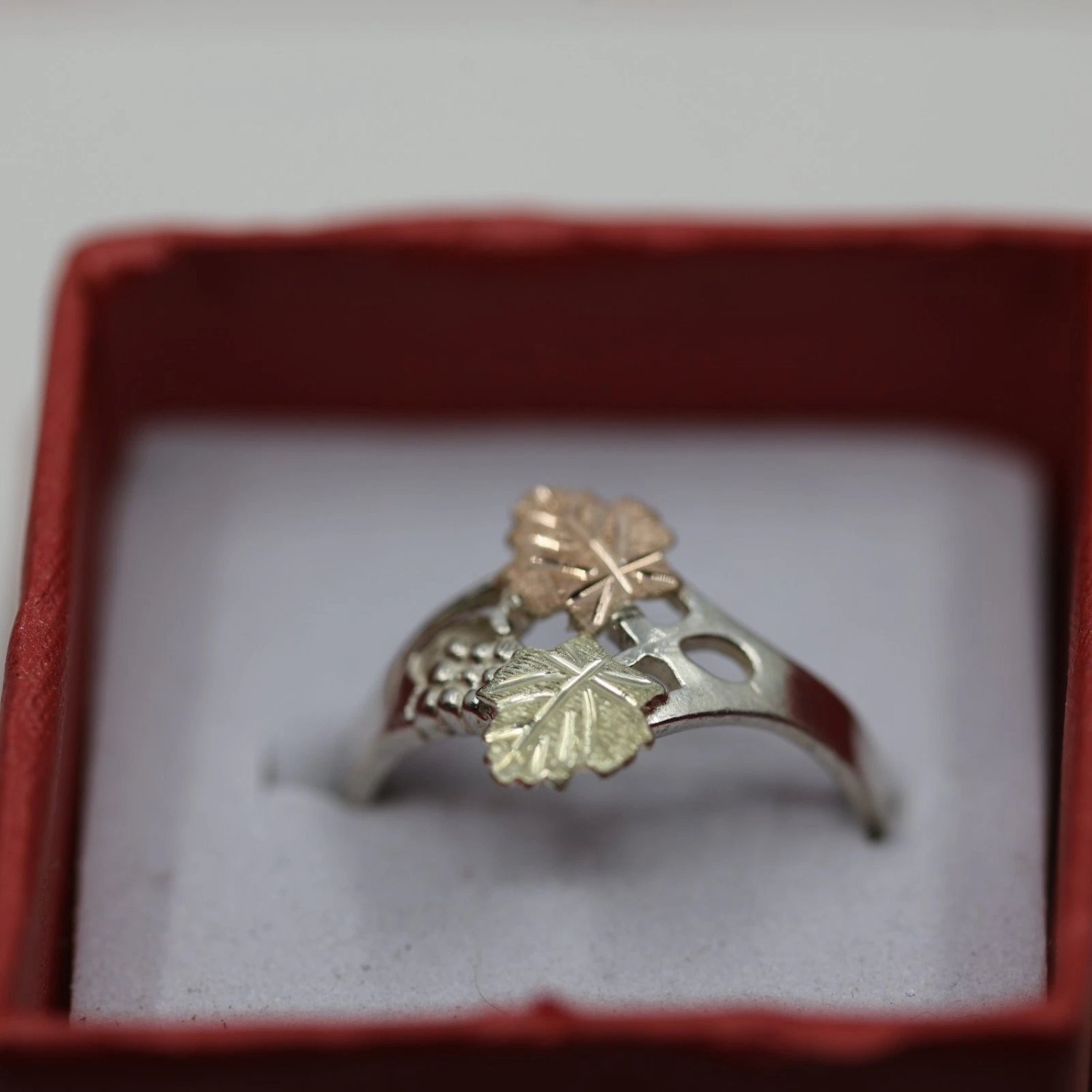 Black Hills Gold Grape and Leaf Motif Ring Size 7.5 Tri-Color Sterling Silver