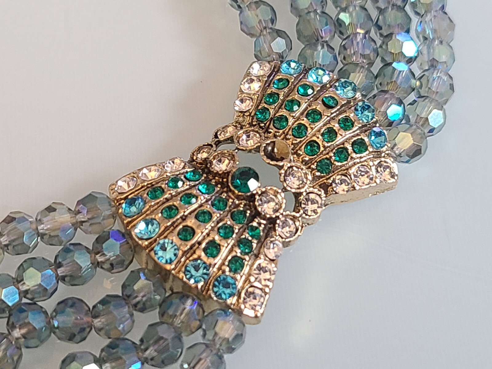 FAB DESIGNER UNSIGNED 5 STRAND CRYSTAL BIB AURORA BOREALIS BOW NECKLACE WOWSER