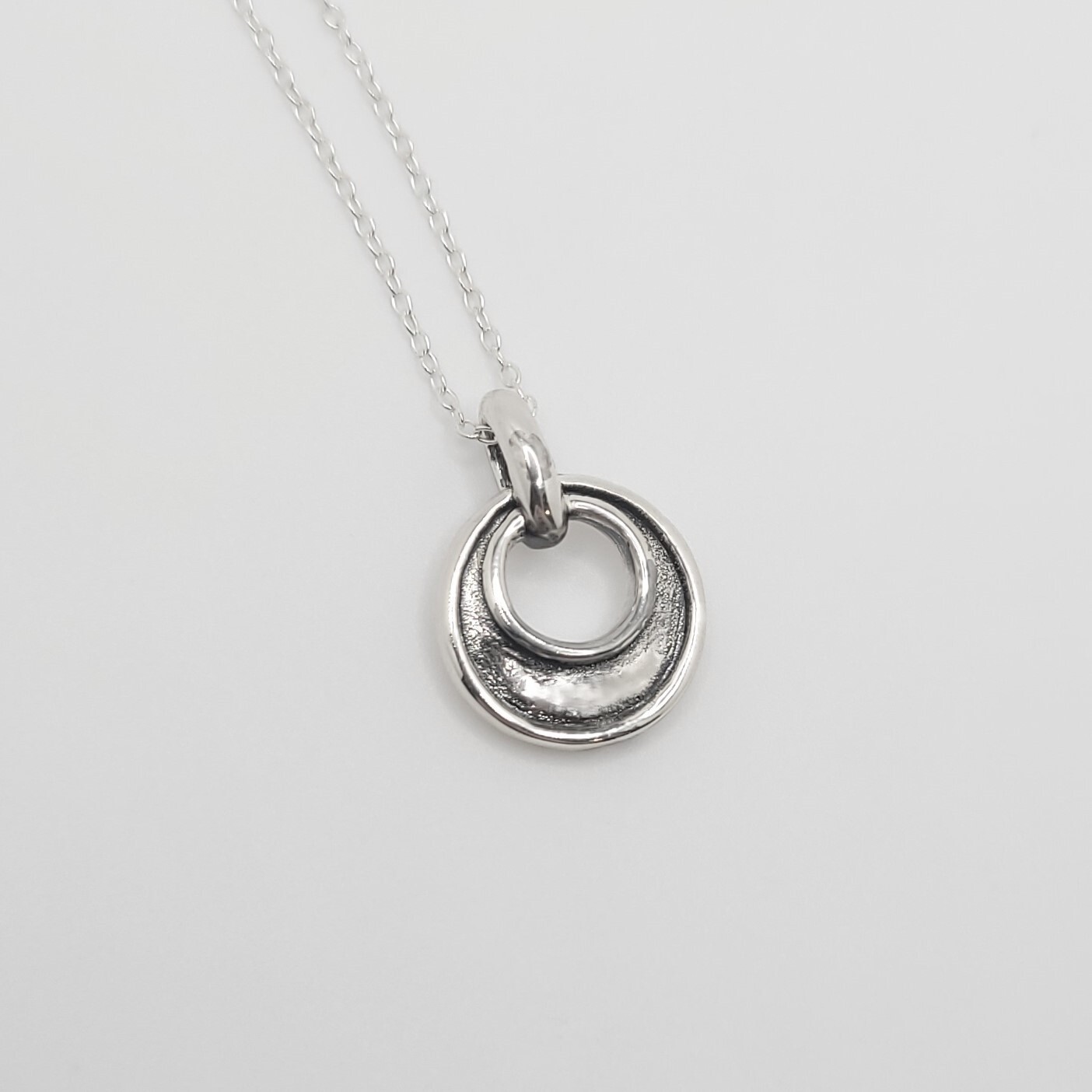 Carved Out Circle Necklace .925 Sterling Silver – NS022