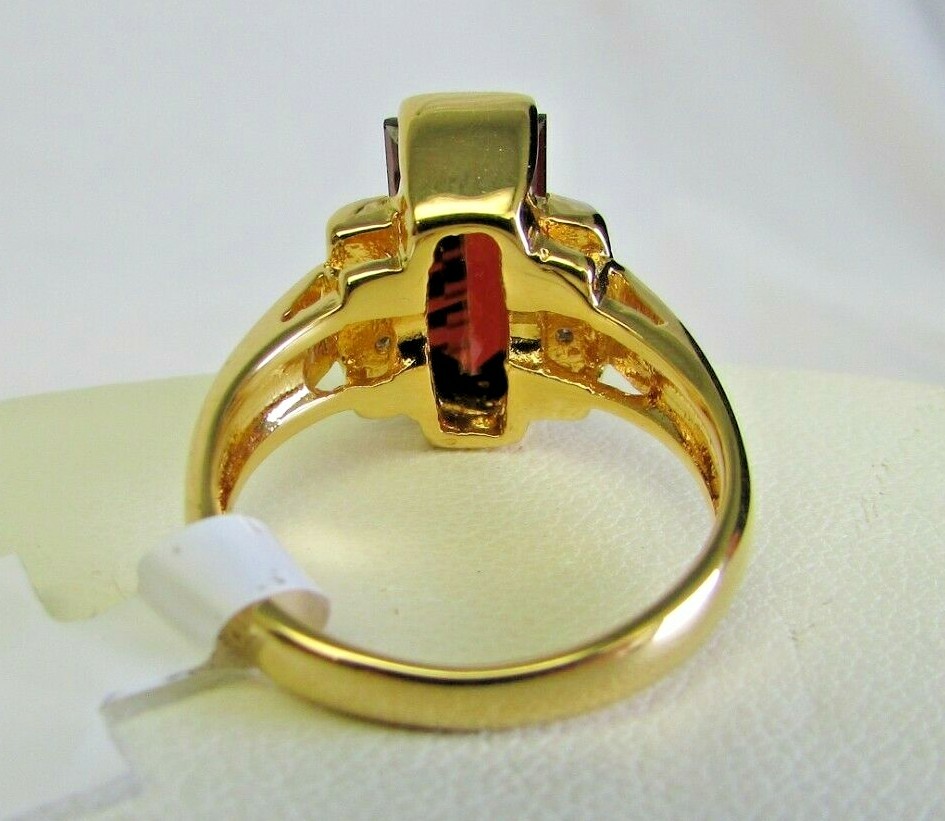 Allison Reed Gold Tone Baguette Shaped Garnet Ring Size 6.5 (O45 172_ 05) NEW