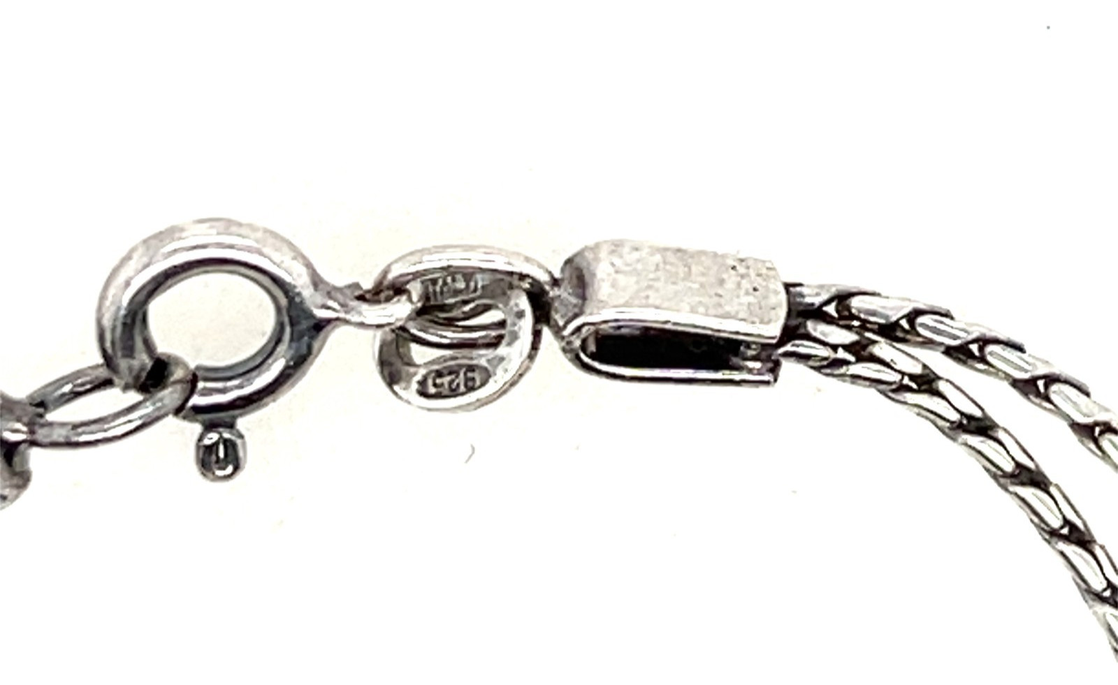 Sterling Silver Infinity Bracelet – 18.5cm – 5.00g – Marked 925 ITALY 127 AR