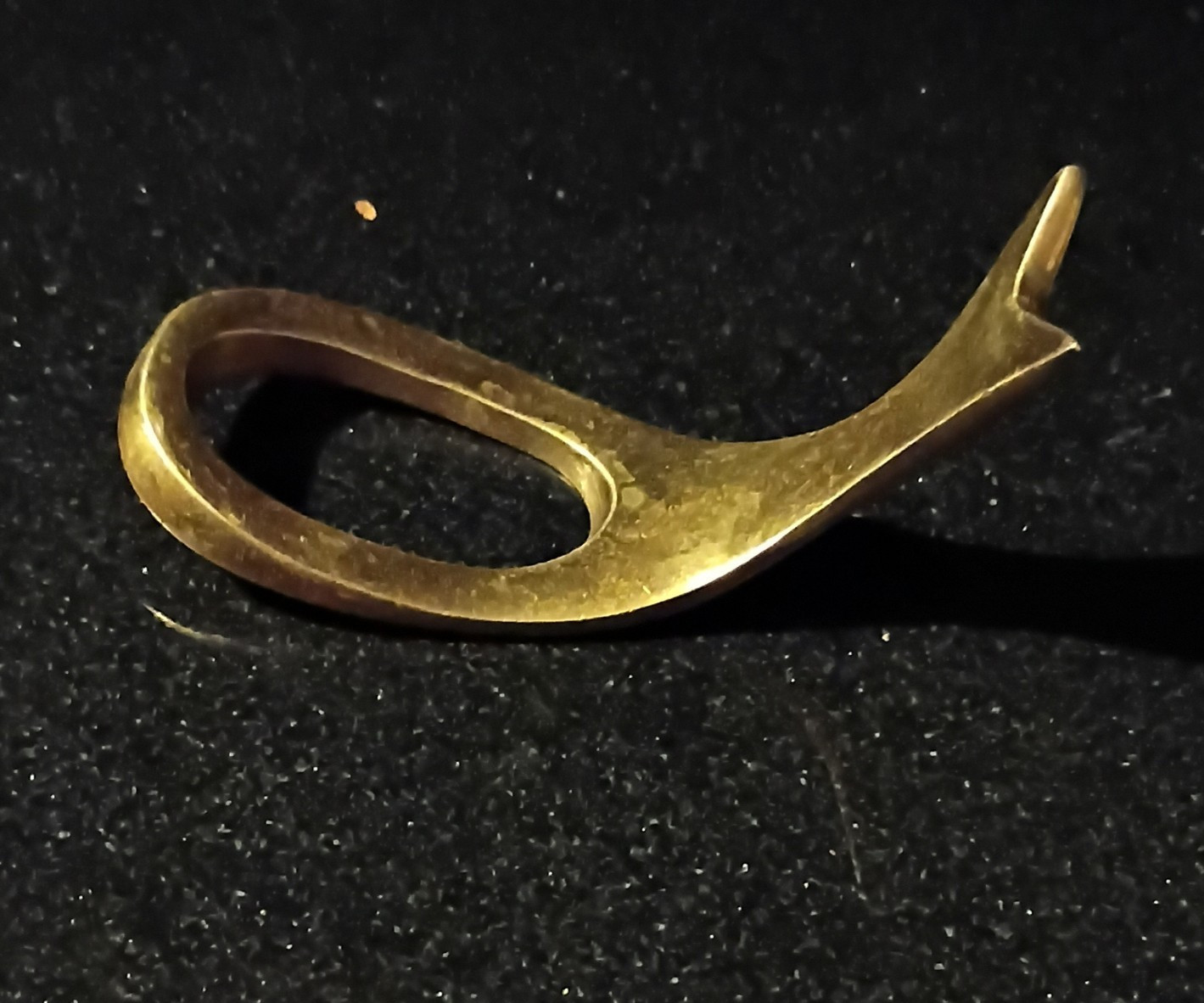 SMR Korea Signed Gold Tone Metal Abstract Brooch Pin, No Stone