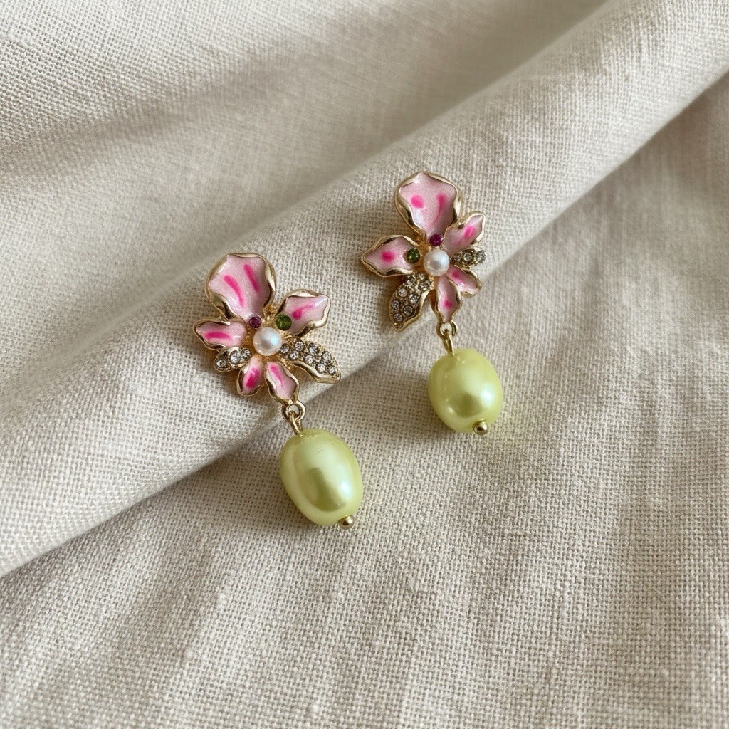Pearl Earrings Flower Solanales Molten VTG Baroque Gold CZ Cottagecore Botanical