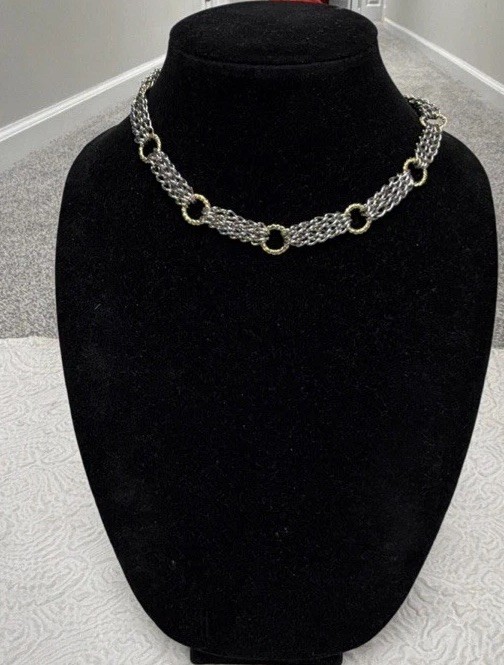 Vintage Two-Tone Oval Chain Link Textured Circular Gold Rings 16” Necklace 50 Gr