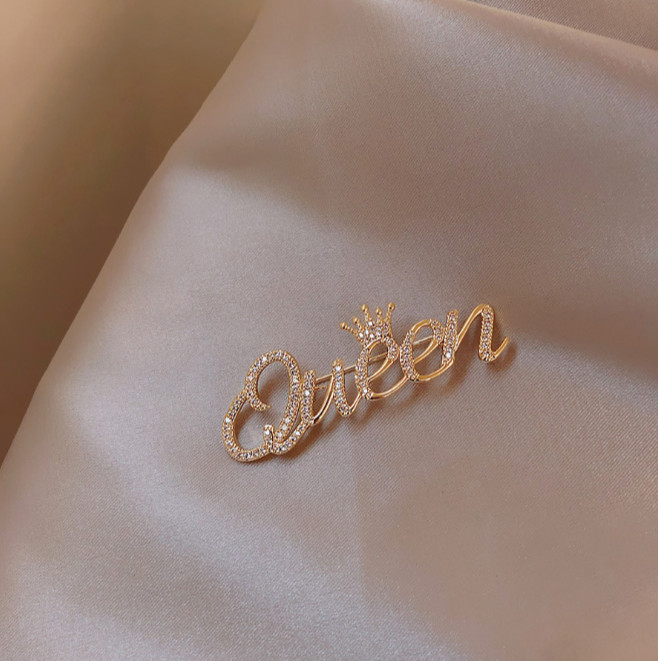 Women Cute queen Brooch Gold Plated Pin Cubic Zirconia size 1.18×0.98in