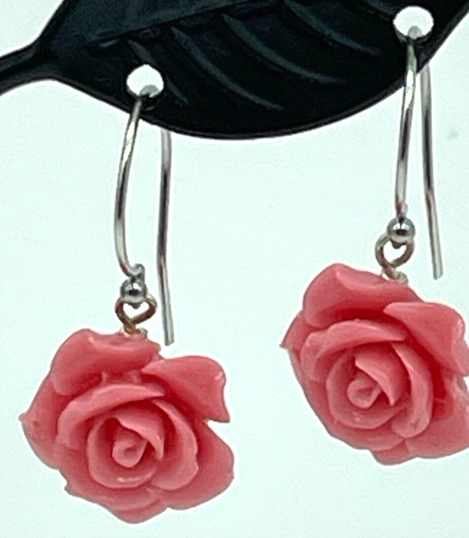 Earrings. Silver Tone Drops (1″) with Mauve Pink Rose Designs.