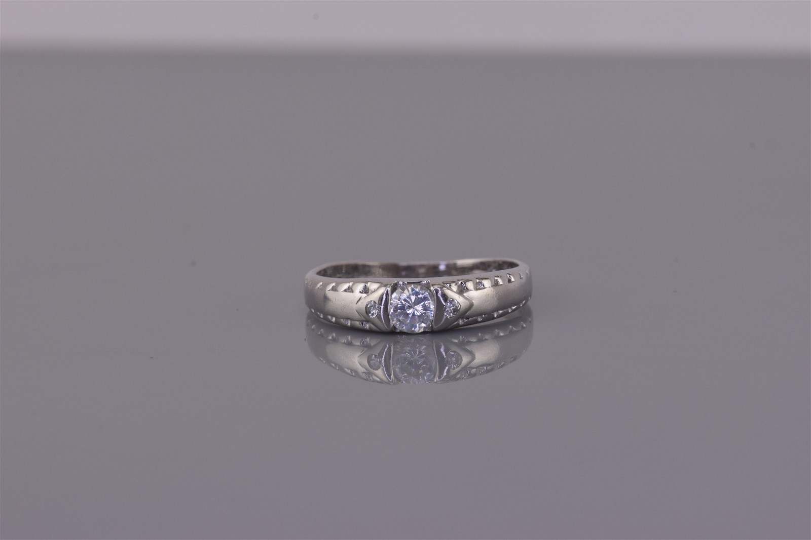 Sterling Silver Tension Set Cubic Zirconia Accented Collar Band Ring 925 Sz: 6