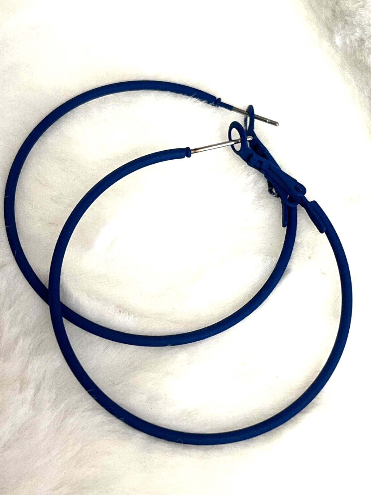 FUN NEW PAIR WOMEN’S HOOP EARRINGS 40MM DARK BLUE