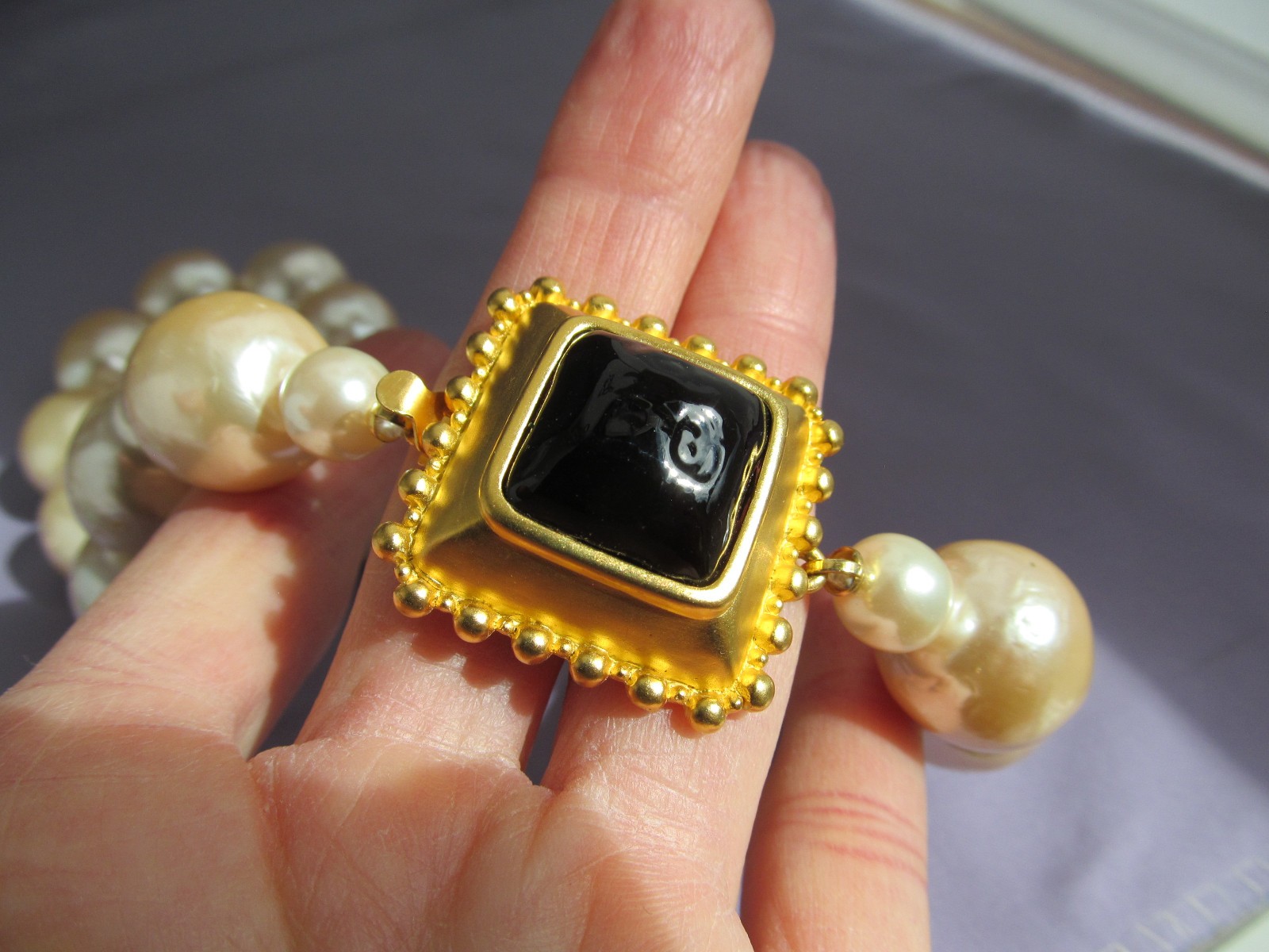 RARE VINTAGE MASSIVE Karl Lagerfeld Paris Black Glass Pearl RUNWAY Necklace 19mm