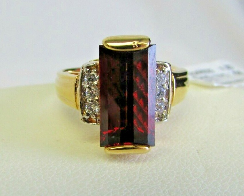 Allison Reed Gold Tone Baguette Shaped Garnet Ring Size 6.5 (O45 172_ 05) NEW