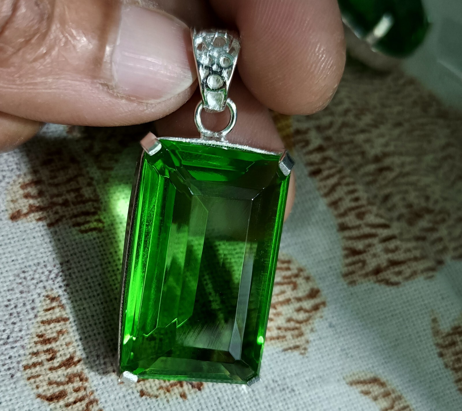 Certified Natural 71.45 Ct Brazilian Emerald Green Topaz Pendant Loose Gemstone