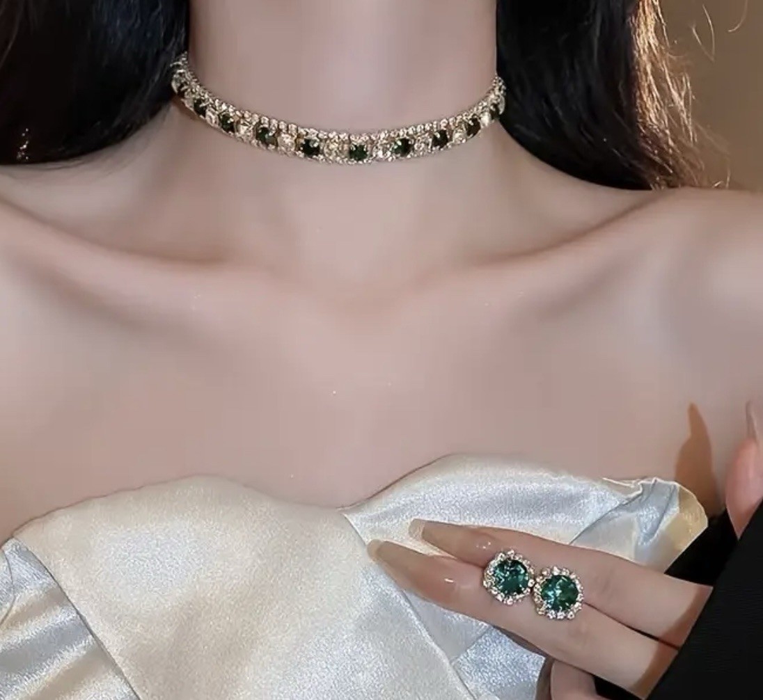 Rhinestone 18K Gold Plated Necklace and Earrings Set # 0005 Velvet Box Included.