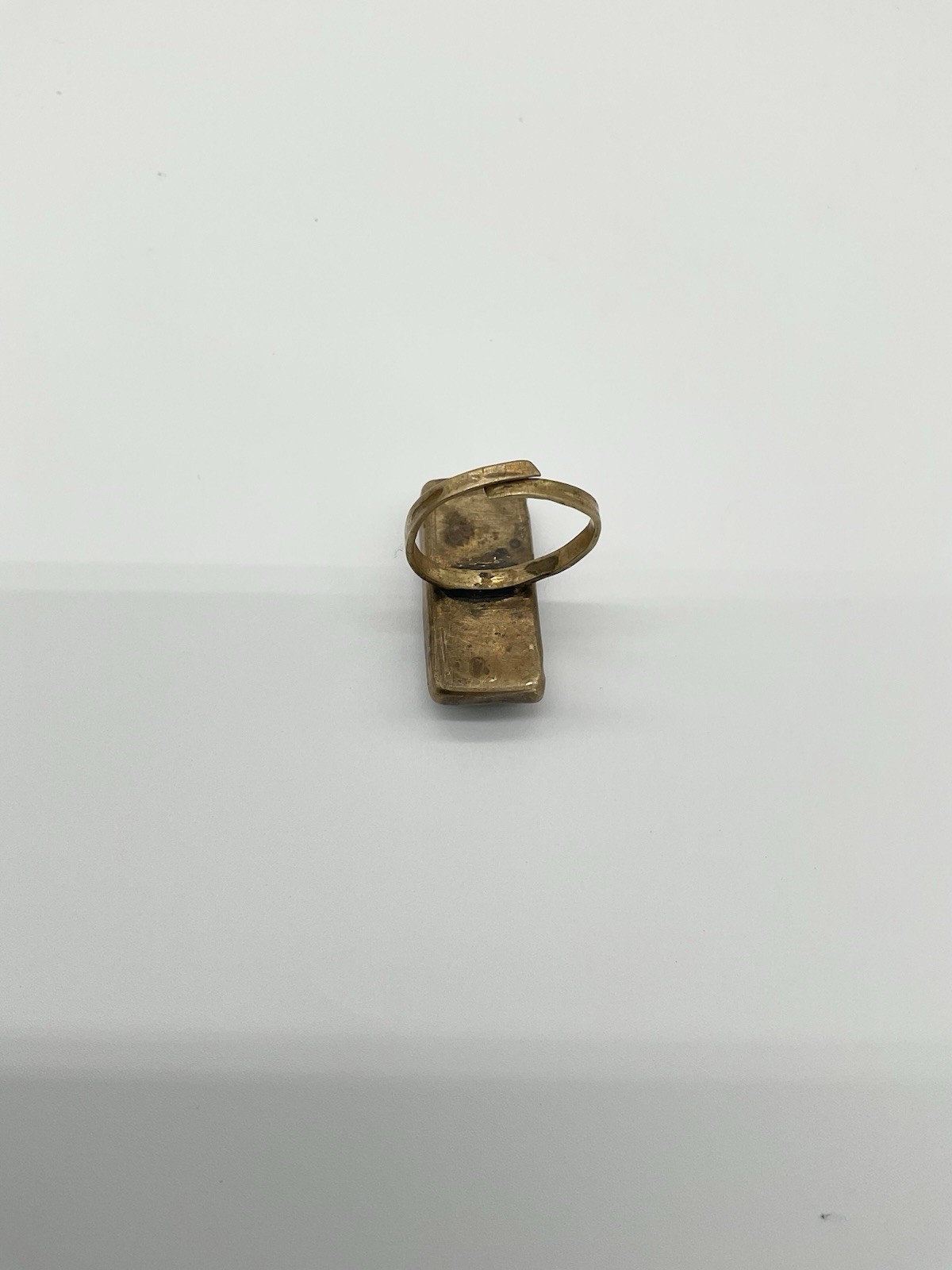 Vintage Adjustable brass-toned Ring textured stone or composite top!!S1