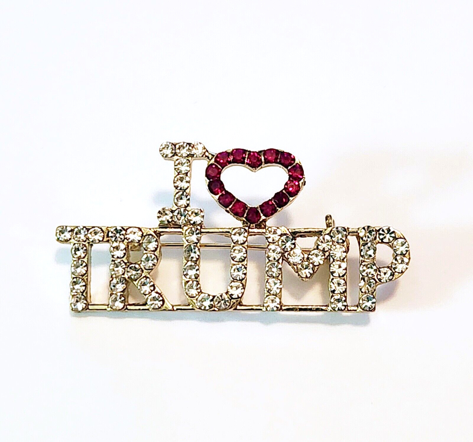 MENS OR WOMANS “I LOVE TRUMP” RHINESTONE HEART BROOCH PIN FOR LAPEL or HAT