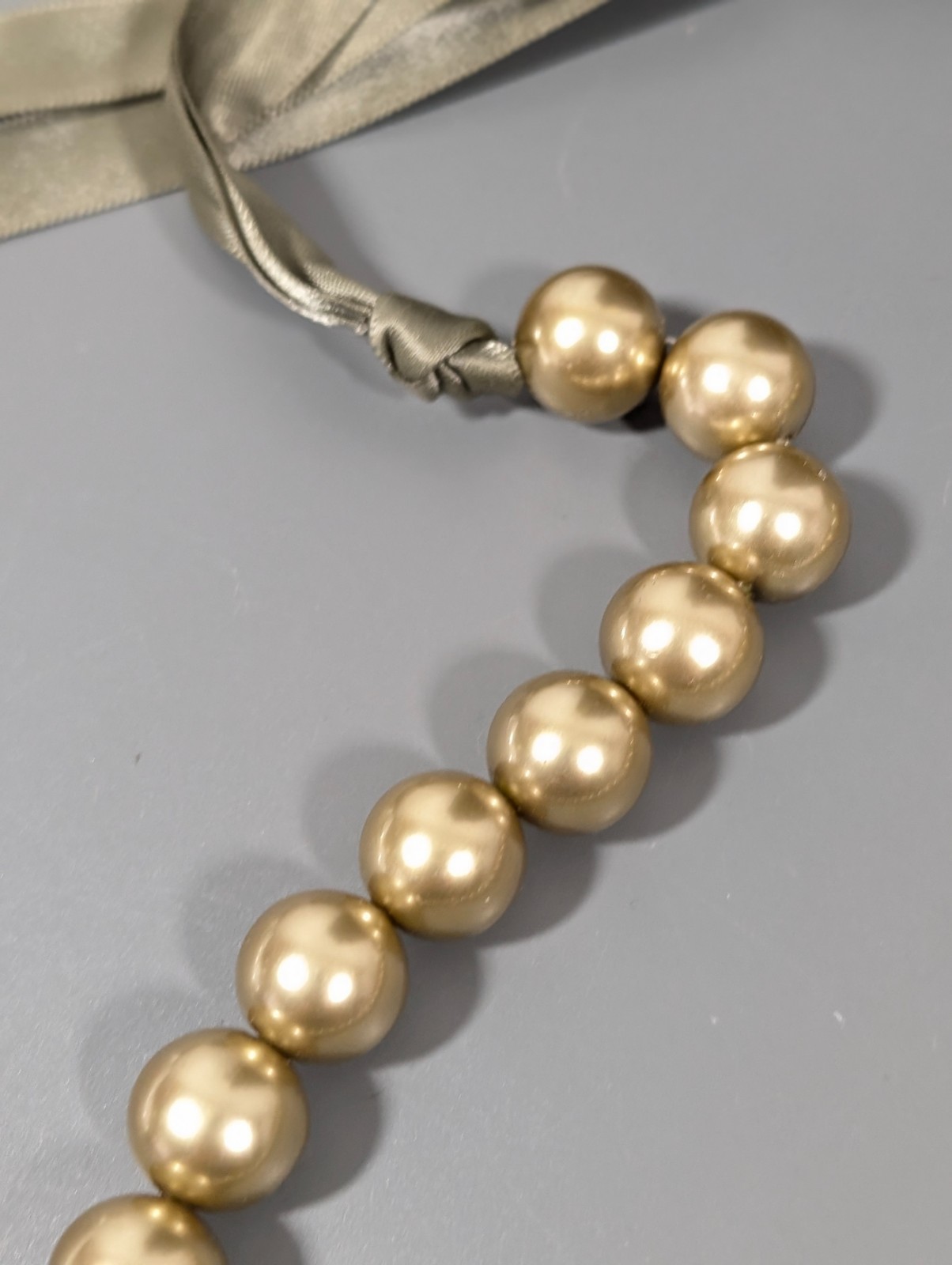 Retro Golden Faux Pearl Bead Green Satin Ribbon Tie Back Necklace 36 in
