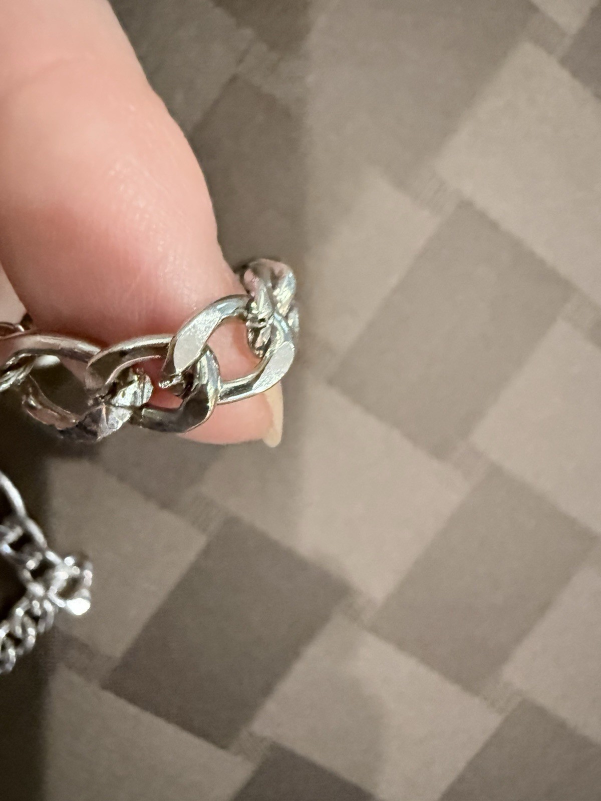 Figaro Link Chain Silver Tone Necklace (Flaw, Read Description) – 23.5″/24gm