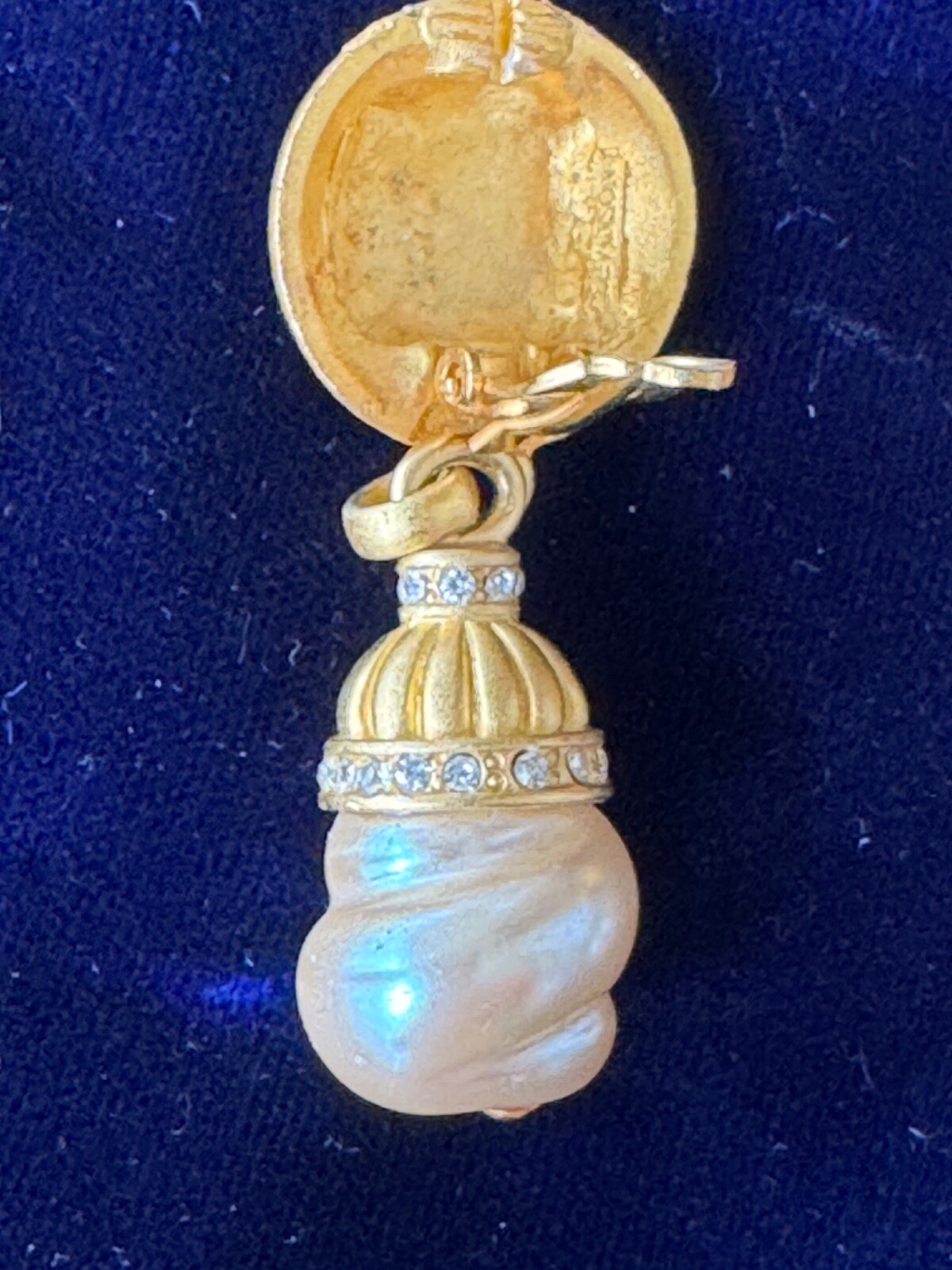 Linda Levinson gold Tone Clip-on Earrings With Crystals and Faux Pearl