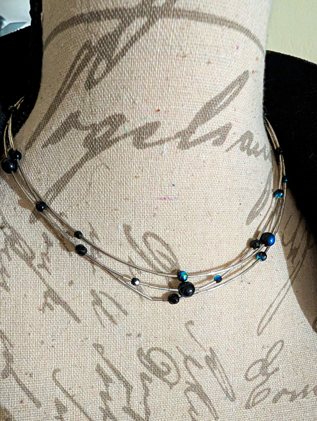Layered Liquid Silver Look Choker Necklace Black Iridescent Round Beads