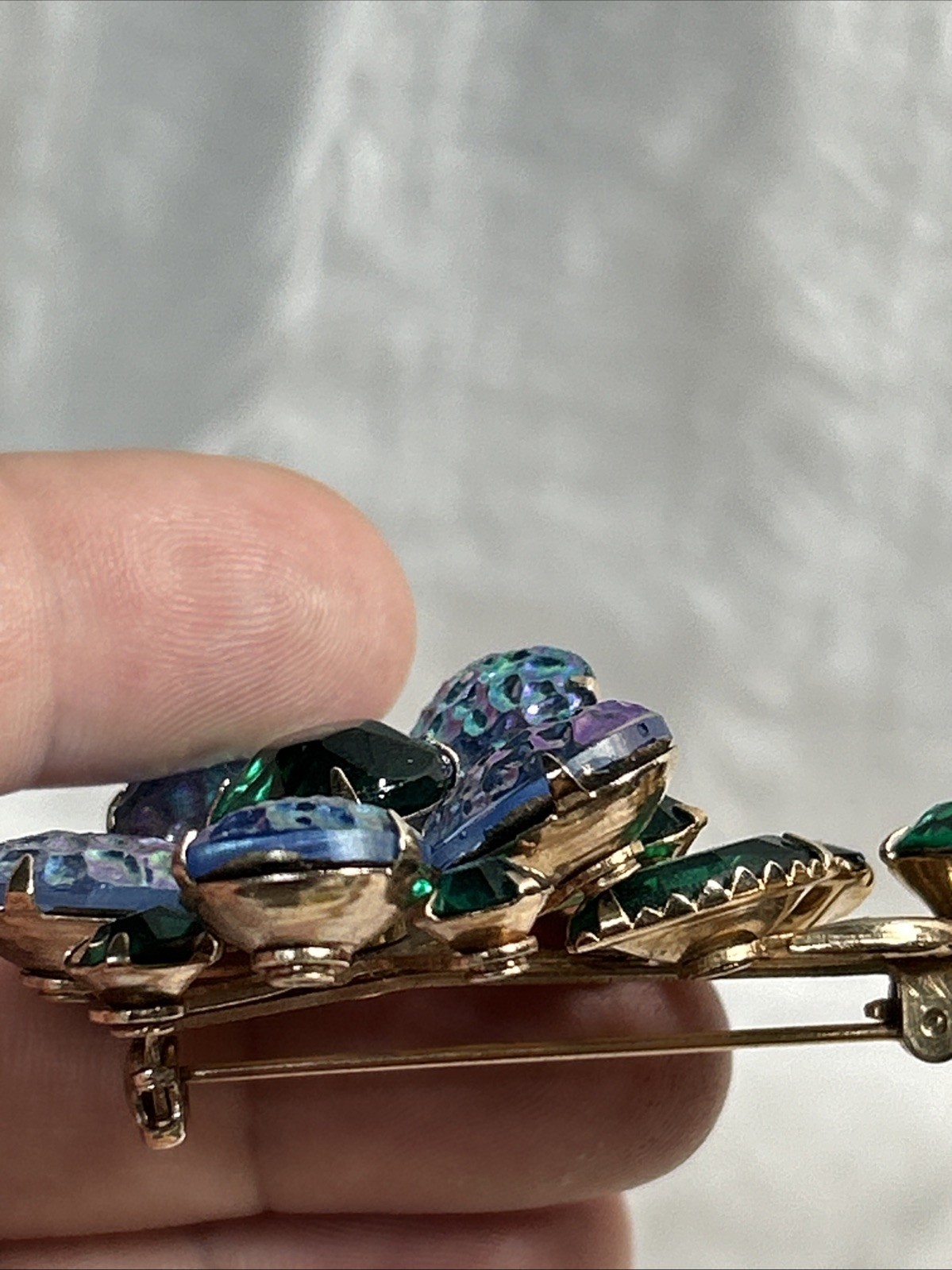 Vintage Green Blue Confetti Art Glass Flower Brooch Clip Earrings Set Unmarked