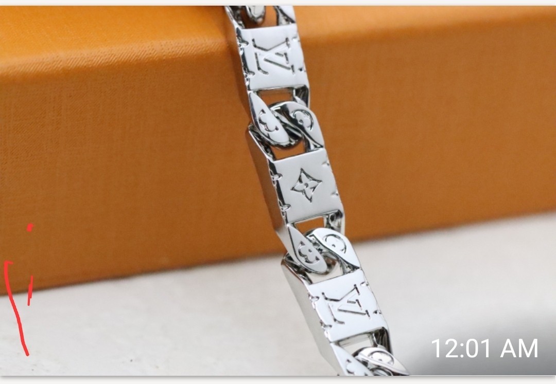 LOUIS VUITTON Bracelet Monogram 2 Toned Colorful Beautifull Just Gorgeous 7.48″