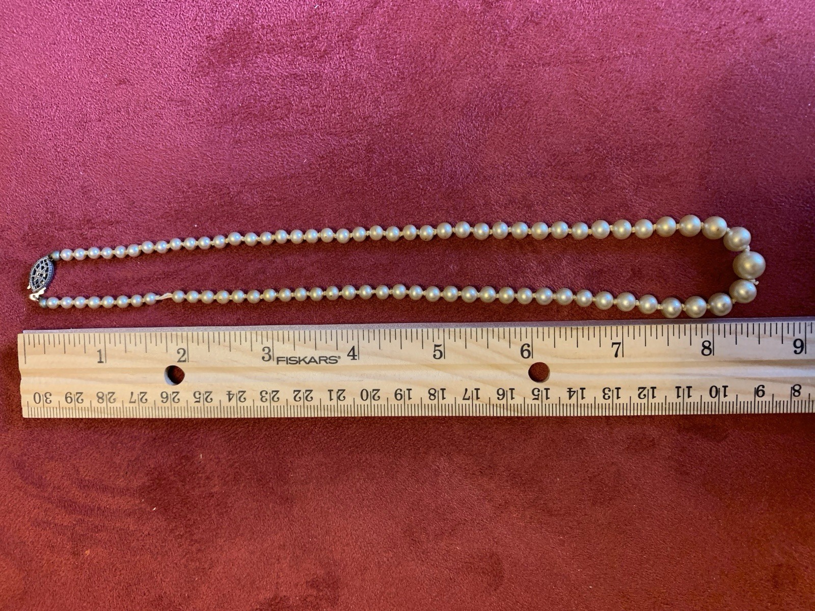 White Round Pearl Beaded Necklace Ball/Bead Chain Clasp 18 in